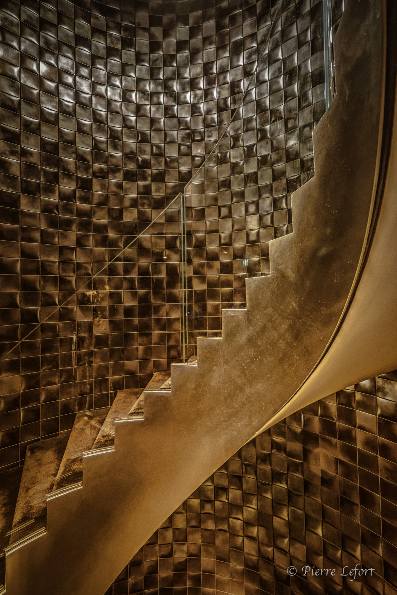 Samyang 14mm F2.8 ED AS IF UMC sample photo. Golden stairs photography