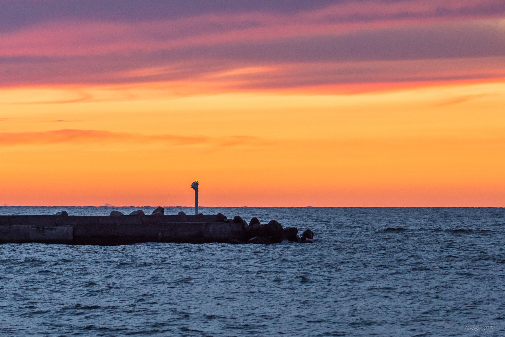 Sony Sonnar T* 135mm F1.8 ZA sample photo. When the sun goes down ll photography