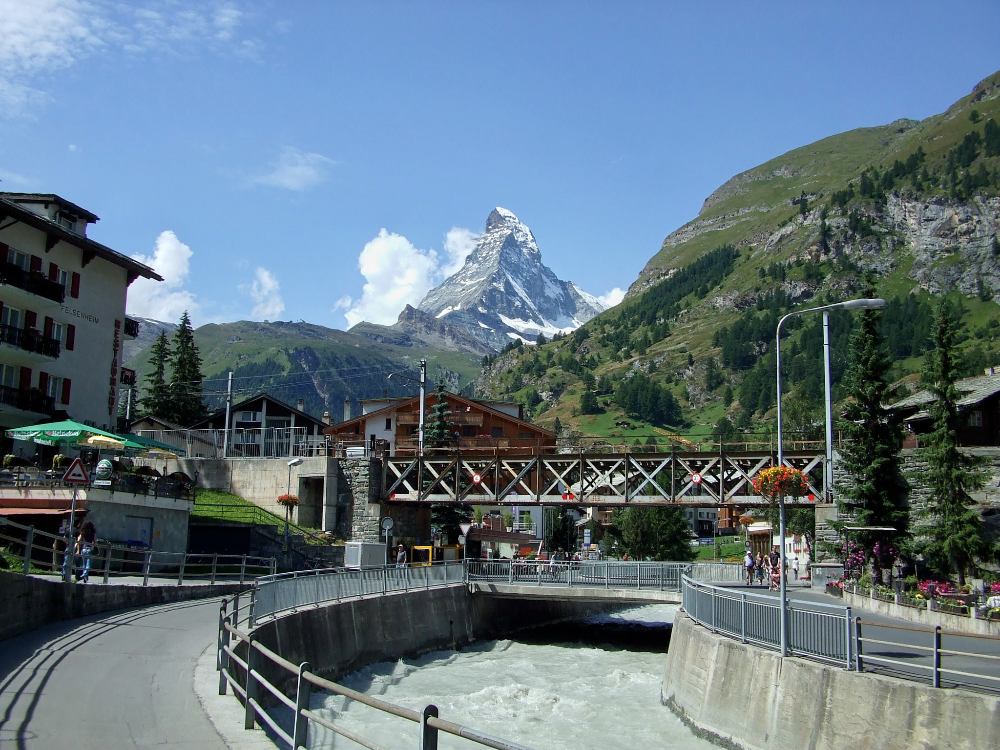 Fujifilm FinePix A610 sample photo. Zermatt town photography