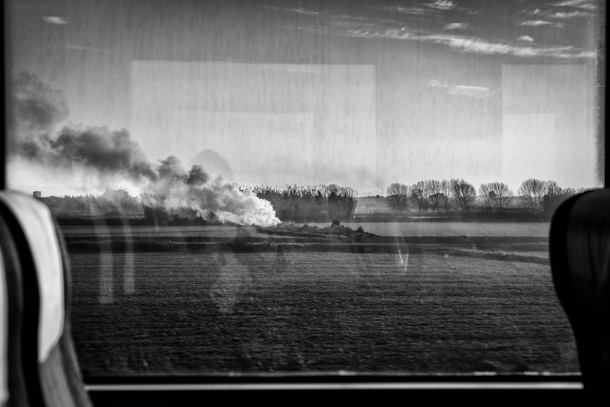 Canon EOS-1D Mark IV sample photo. Train photography