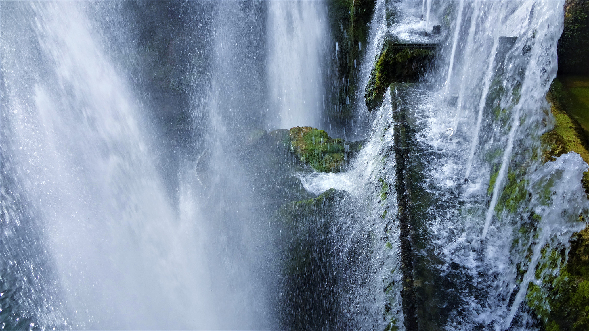 Sony Cyber-shot DSC-WX50 sample photo. Waterfalls in tivoli photography