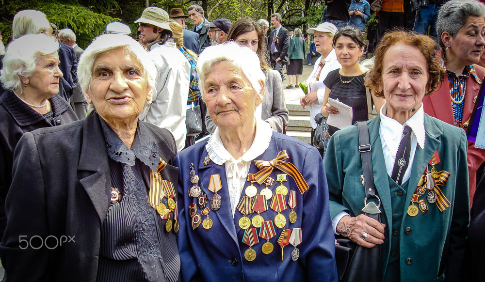 Sony DSC-W90 sample photo. Three veterans in tbilisi photography