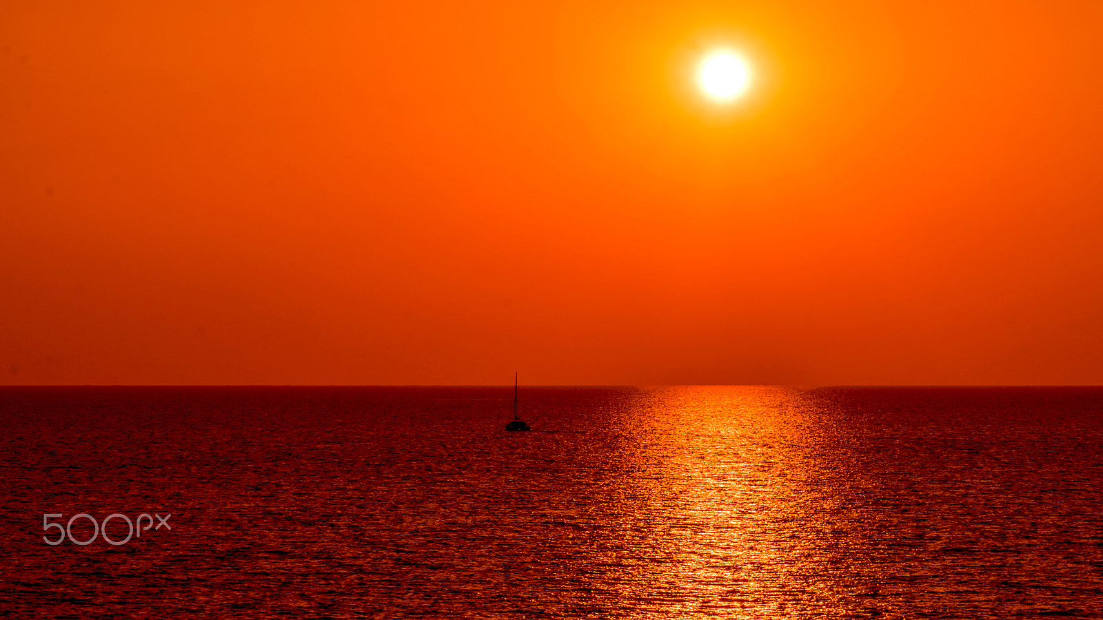 Sony E 55-210mm F4.5-6.3 OSS sample photo. A red sunset photography