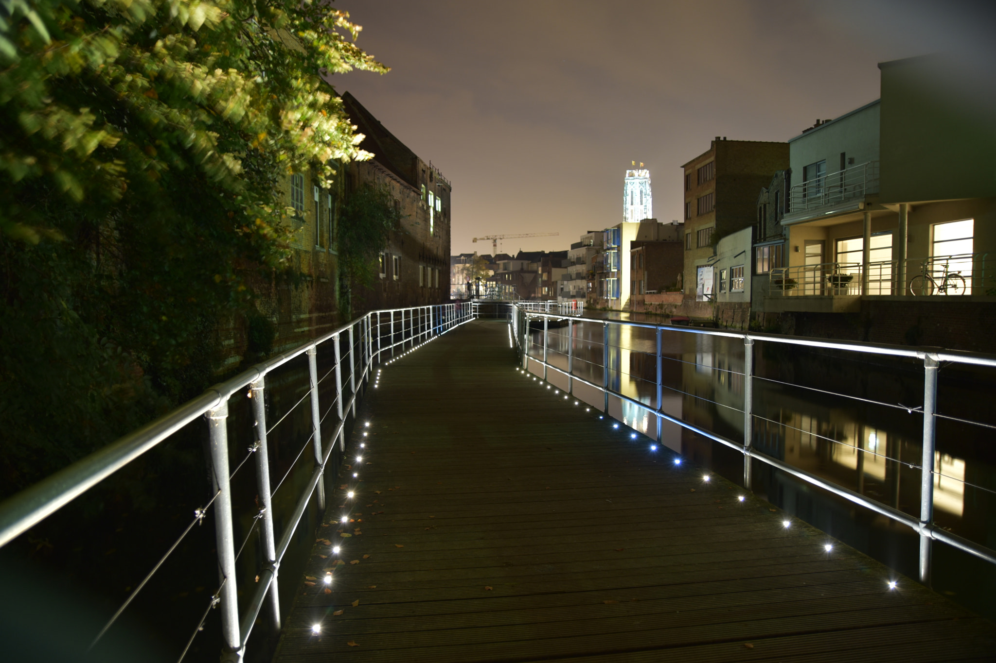 Sigma 17-50mm F2.8 EX DC OS HSM sample photo. Mechelen by night photography