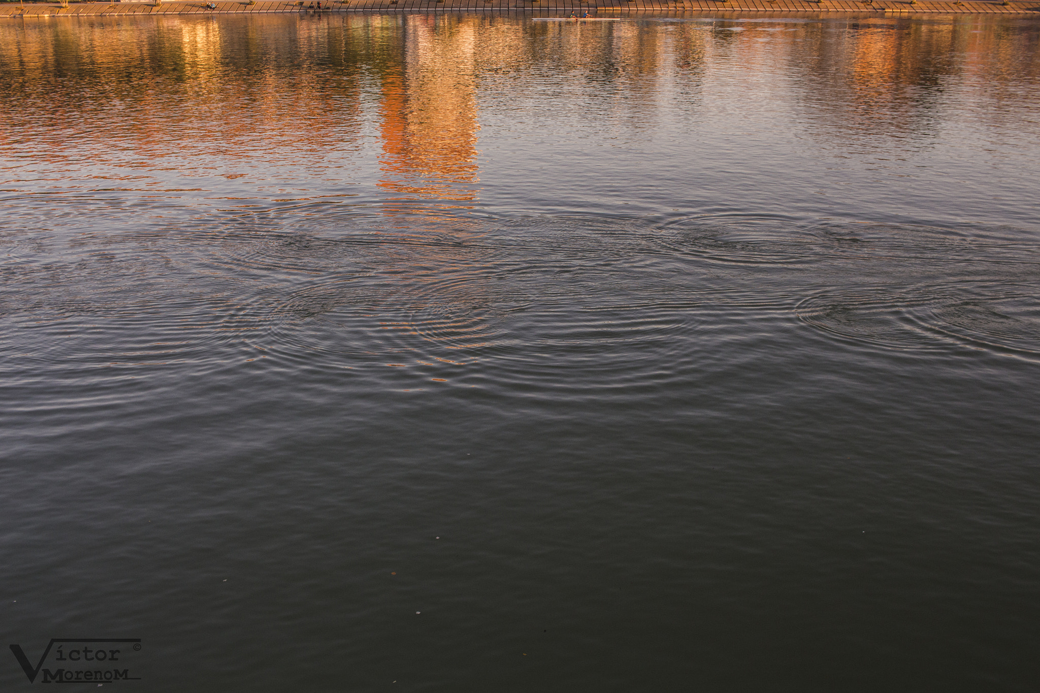 Canon EF-S 24mm F2.8 STM sample photo. Ondas de agua / water waves photography