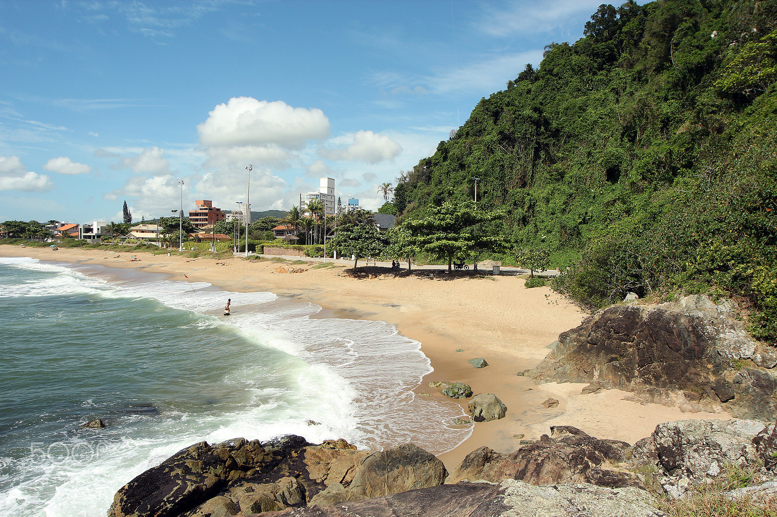 Canon EOS 600D (Rebel EOS T3i / EOS Kiss X5) + Sigma 15-30mm f/3.5-4.5 EX DG Aspherical sample photo. Beach in brazil photography