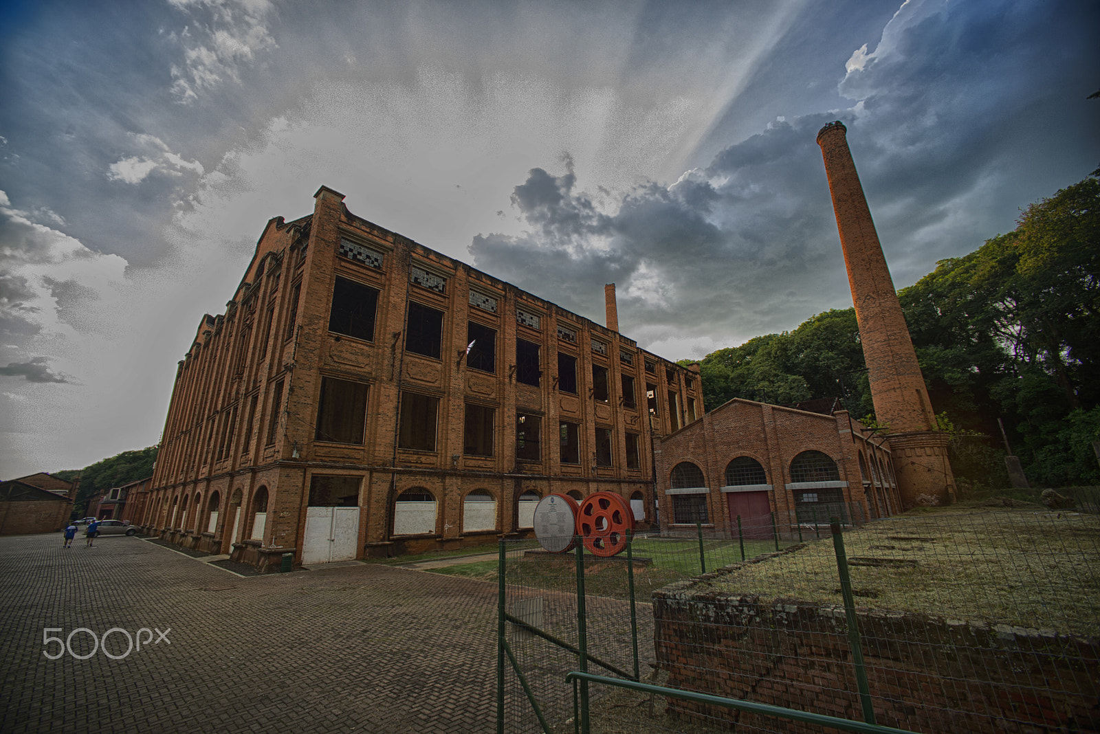 Nikon D610 + Sigma 14mm F3.5 sample photo. Old factory photography