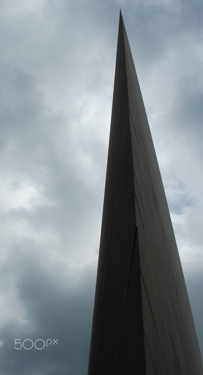 Nikon D70 sample photo. Spike in the sky photography