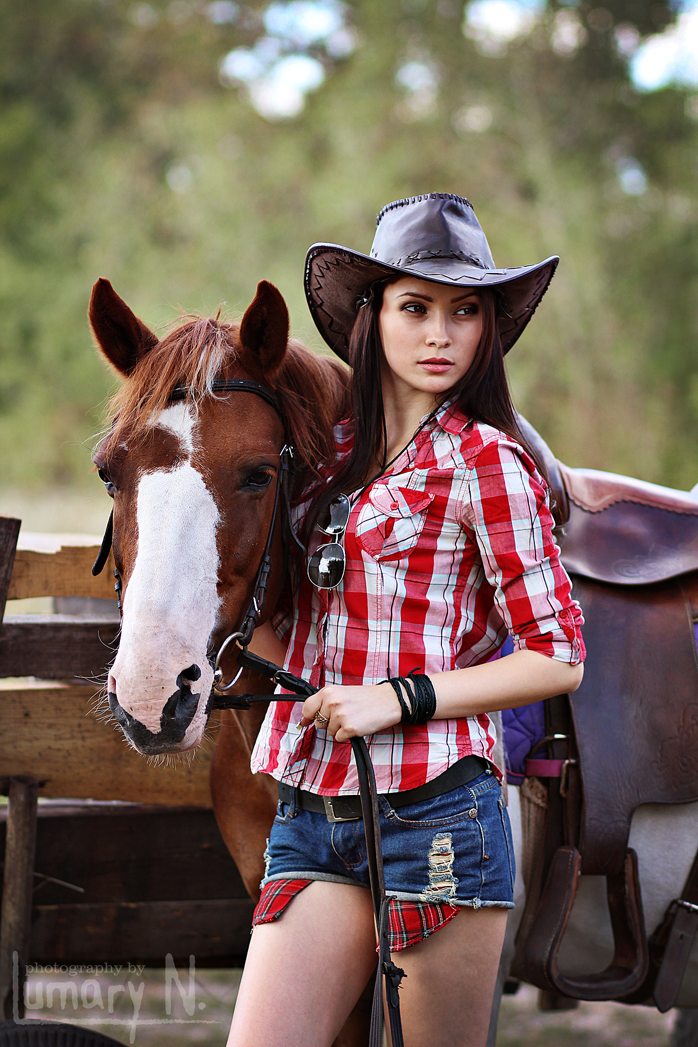 Canon EOS 1200D (EOS Rebel T5 / EOS Kiss X70 / EOS Hi) sample photo. Cowgirl 2 photography