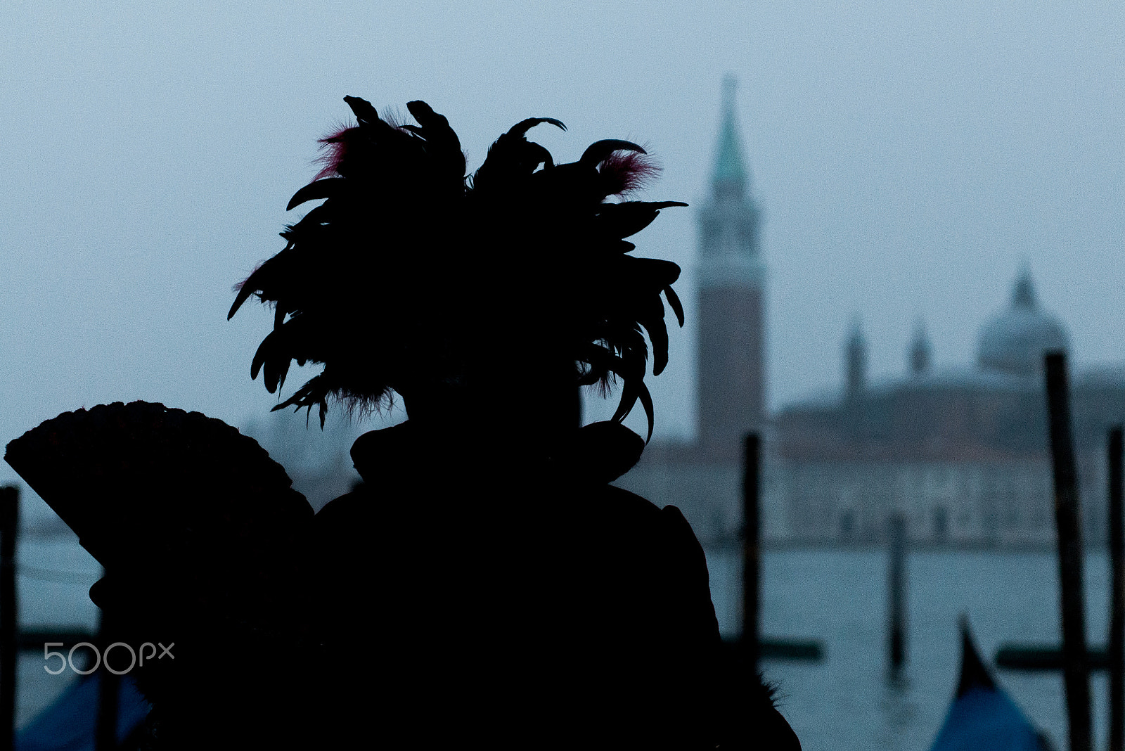 Nikon AF-S Nikkor 24-70mm F2.8G ED sample photo. Venice carnival morning shilouette photography