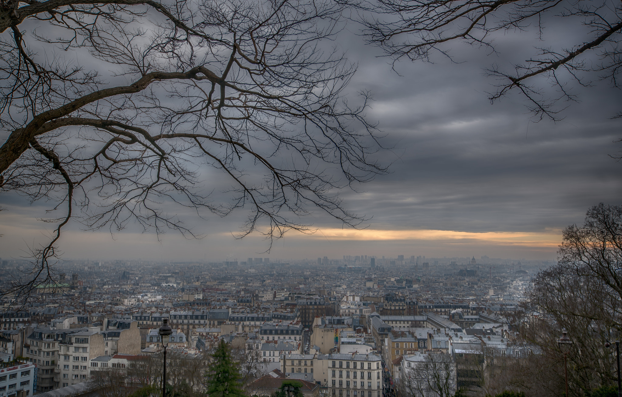 Sony a7R II + Canon EF 16-35mm F2.8L II USM sample photo. Montmartre photography