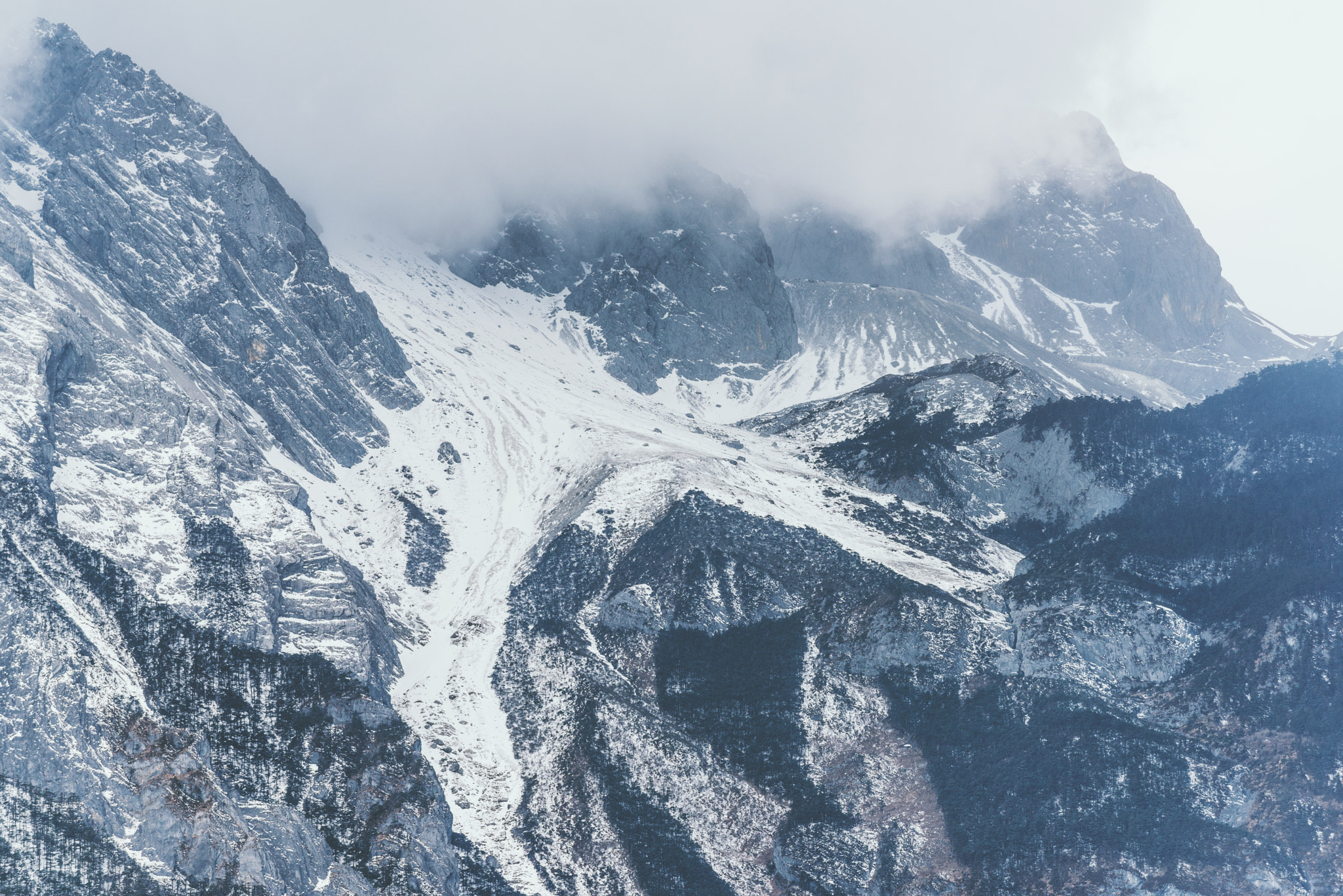 Nikon AF-S Nikkor 70-200mm F4G ED VR sample photo. Jade dragon snow mountain! photography