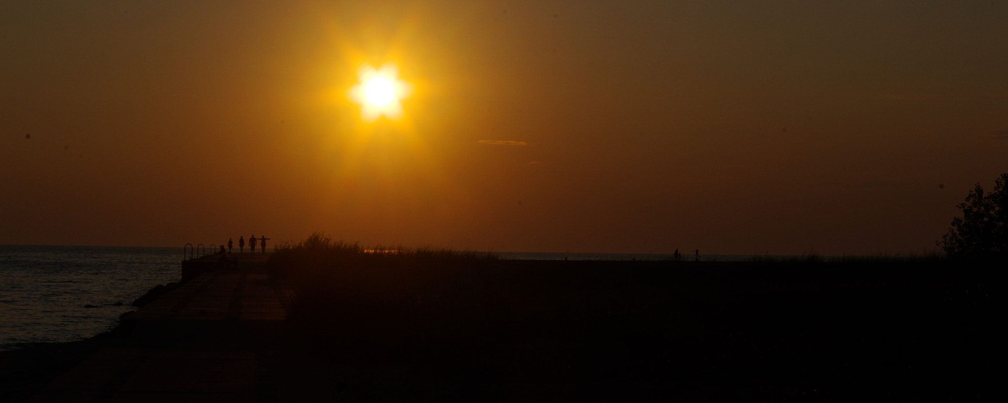 Pentax *ist DS sample photo. Manistee lake michigan pier photography