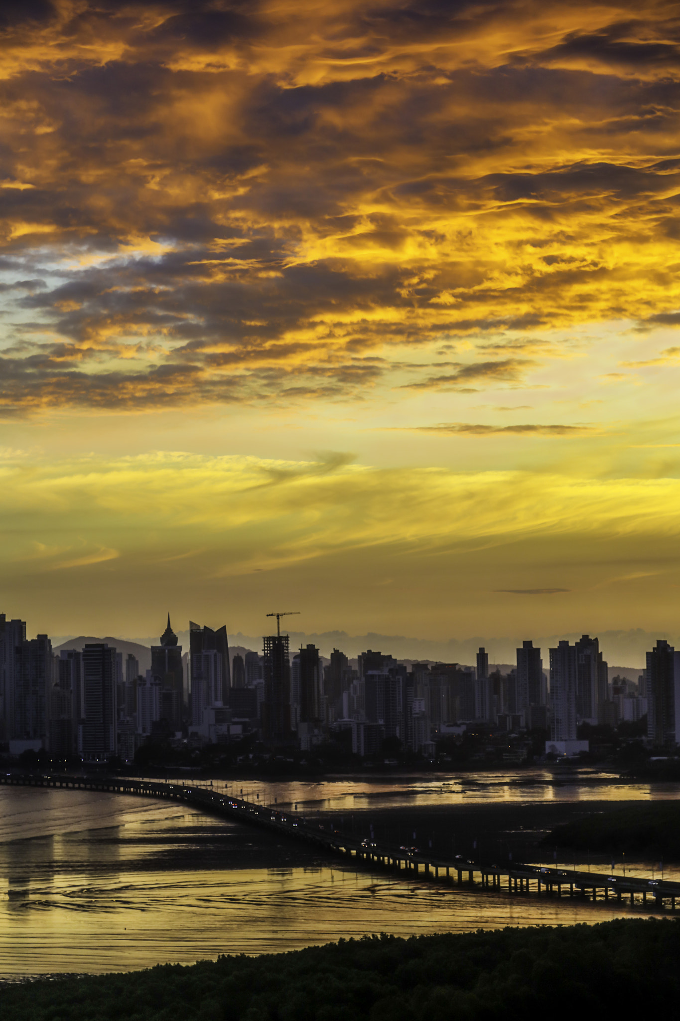 Canon EOS 5DS R sample photo. Day ends photography