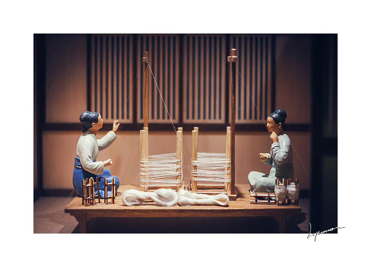 Fujifilm X-E2 + Fujifilm XF 35mm F1.4 R sample photo. Textile photography