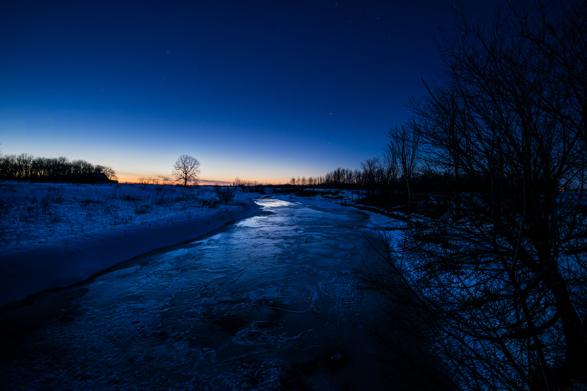 Sigma 10-20mm F4-5.6 EX DC HSM sample photo. Blue river photography