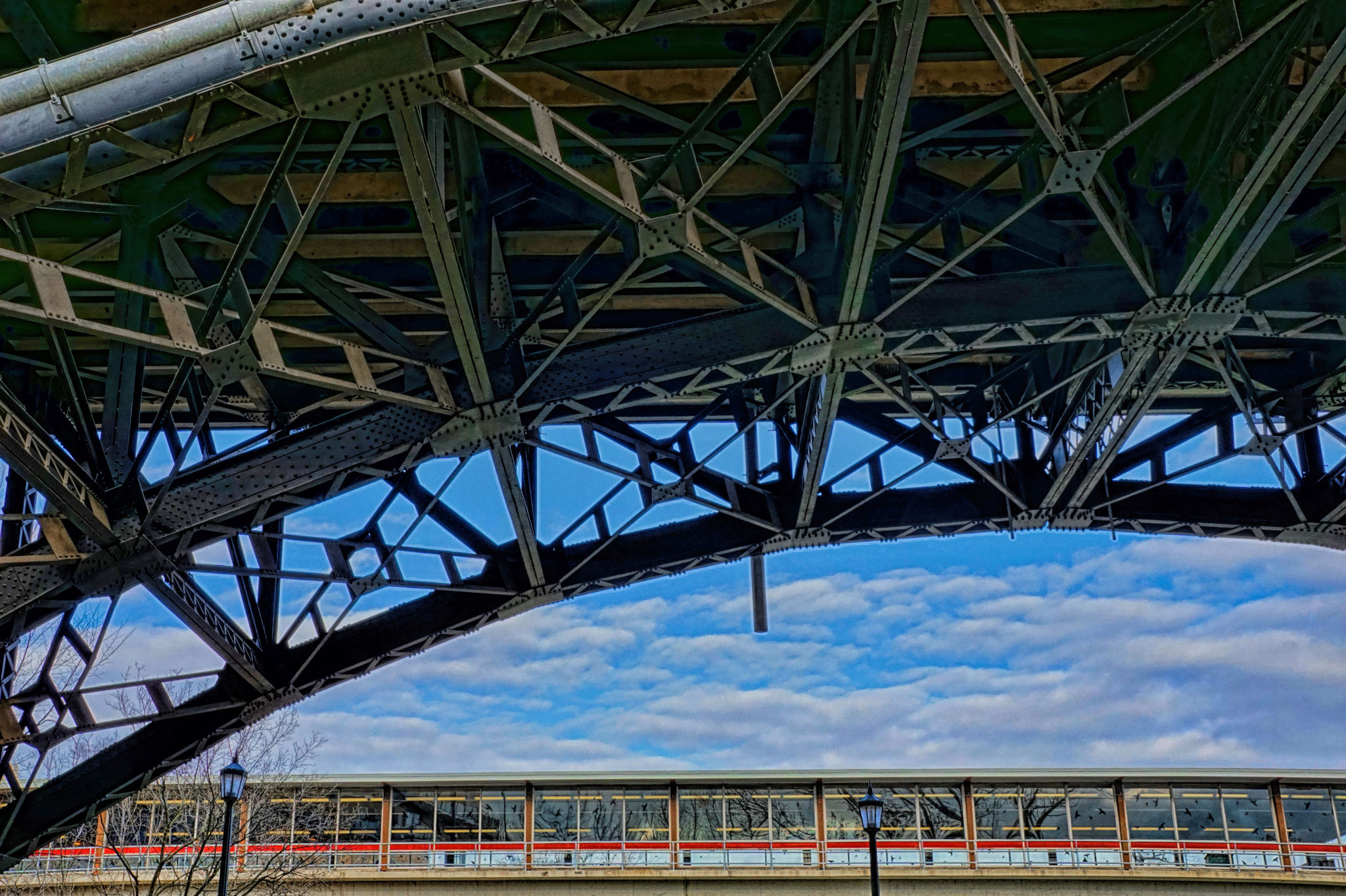 Sony DT 18-135mm F3.5-5.6 SAM sample photo. Bridgehumber bloor photography