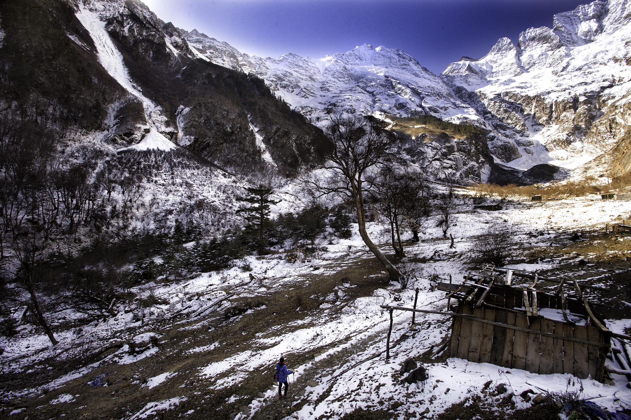 Nikon AF-S Nikkor 17-35mm F2.8D ED-IF sample photo. Meri snow mountain photography