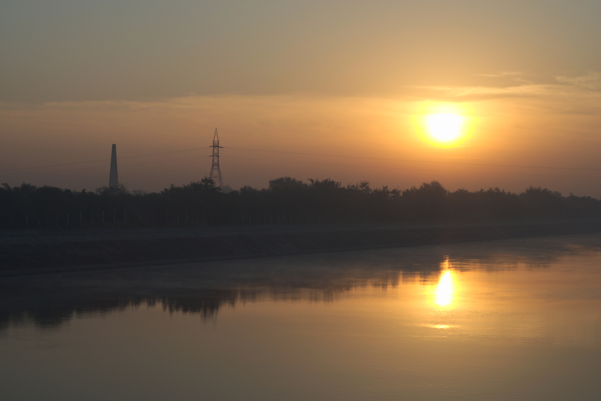 Nikon D3300 + Nikon AF Nikkor 50mm F1.8D sample photo. Sunrise photography