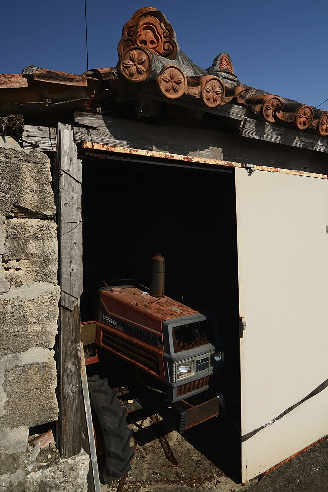 Tokina AT-X Pro 12-24mm F4 (IF) DX sample photo. Country garage photography