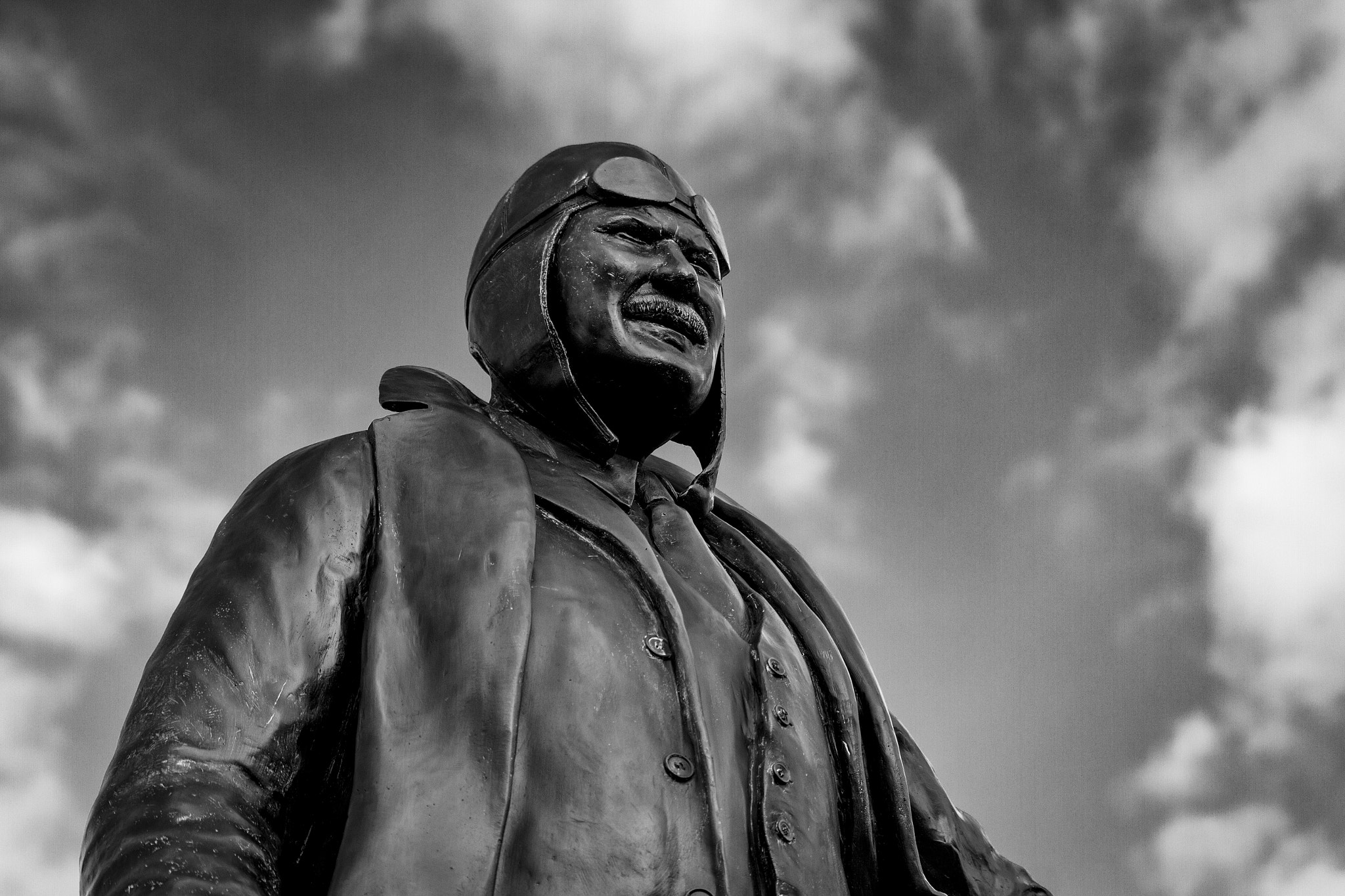 Canon EF-S 55-250mm F4-5.6 IS STM sample photo. Statue iii 170222 photography