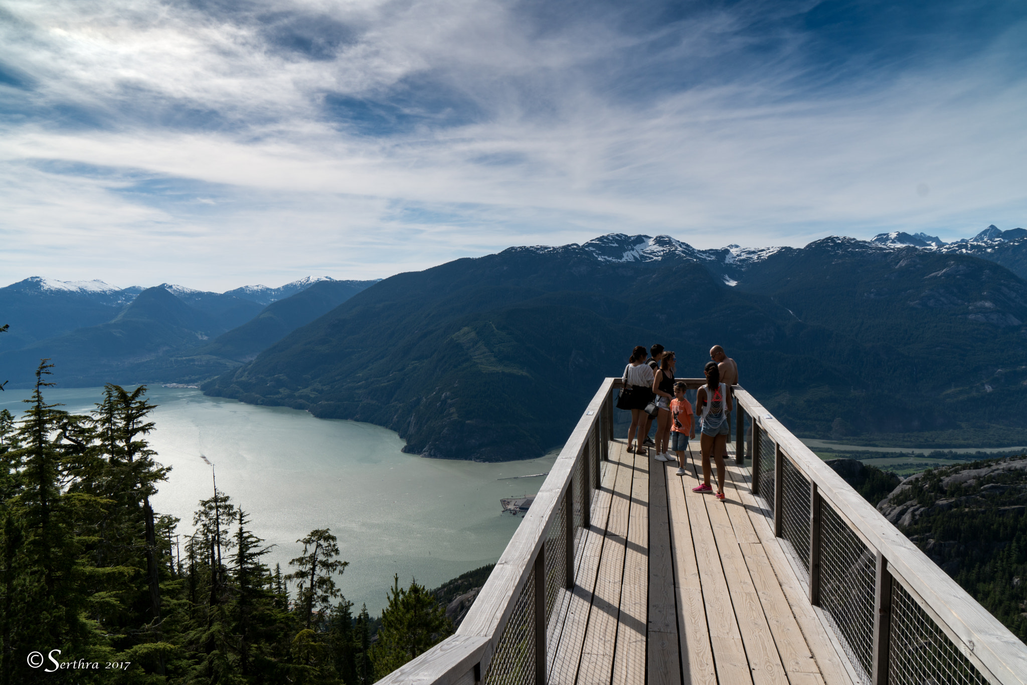 Sony a6300 + Sony Vario-Tessar T* E 16-70mm F4 ZA OSS sample photo. Mountain viewpoint photography