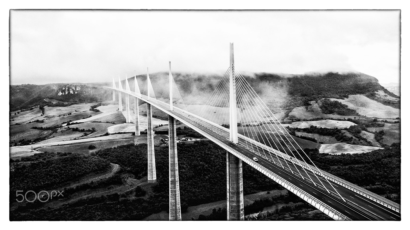 DJI FC550 + LEICA DG SUMMILUX 15/F1.7 sample photo. Millau viaduct photography