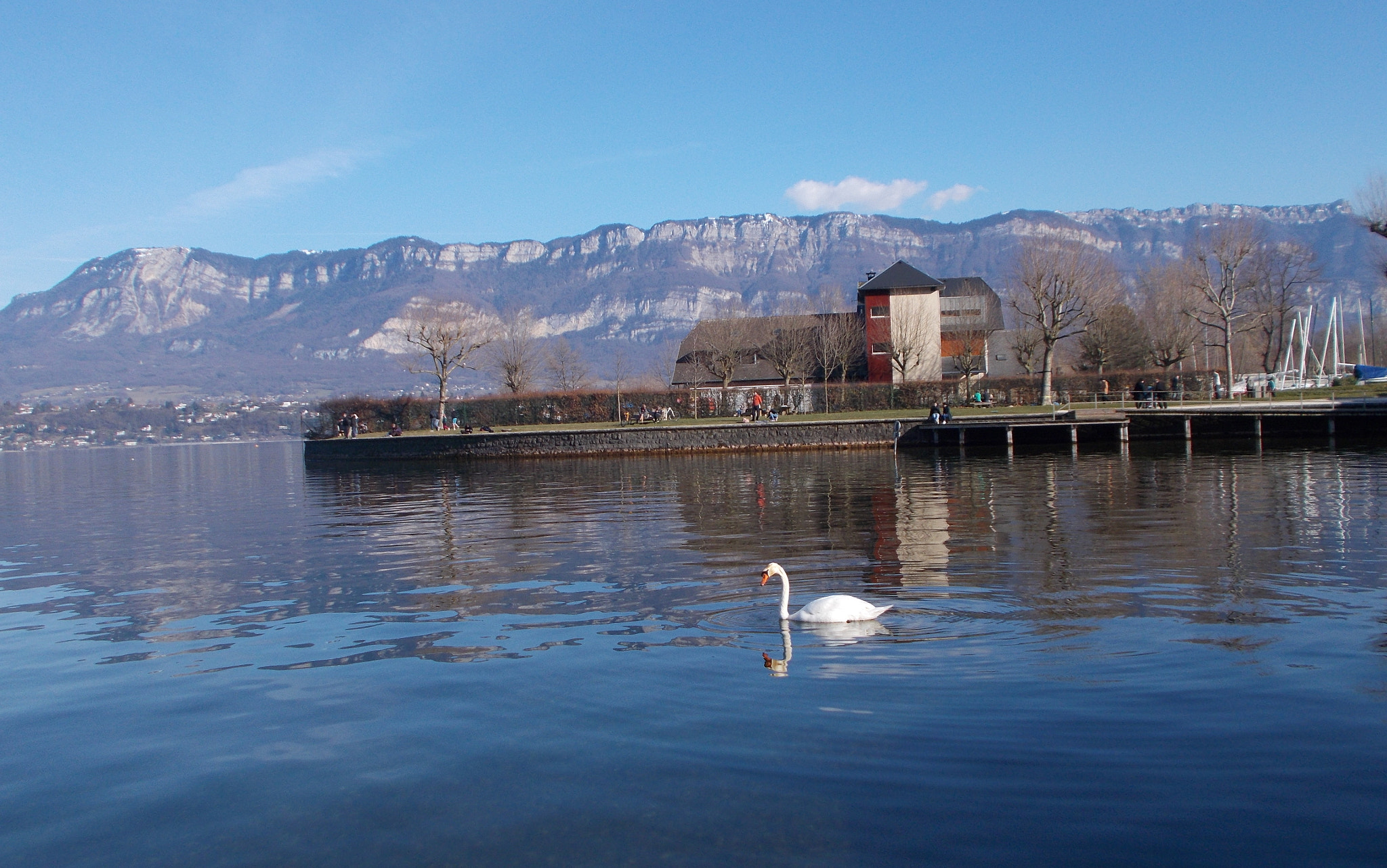 Nikon COOLPIX L27 sample photo. Lac du bourget (savoie) photography