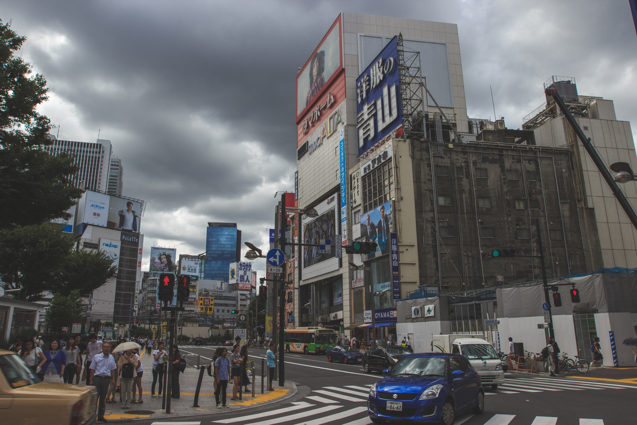 Canon EF 16-35mm F2.8L II USM sample photo. Façade photography