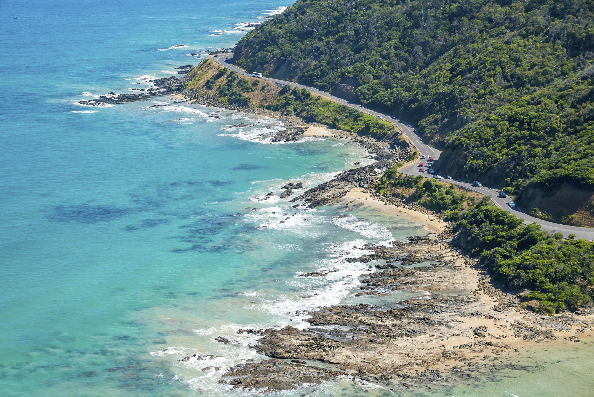 Sony a7S II sample photo. Coastline of a rocky beach along the great ocean road photography