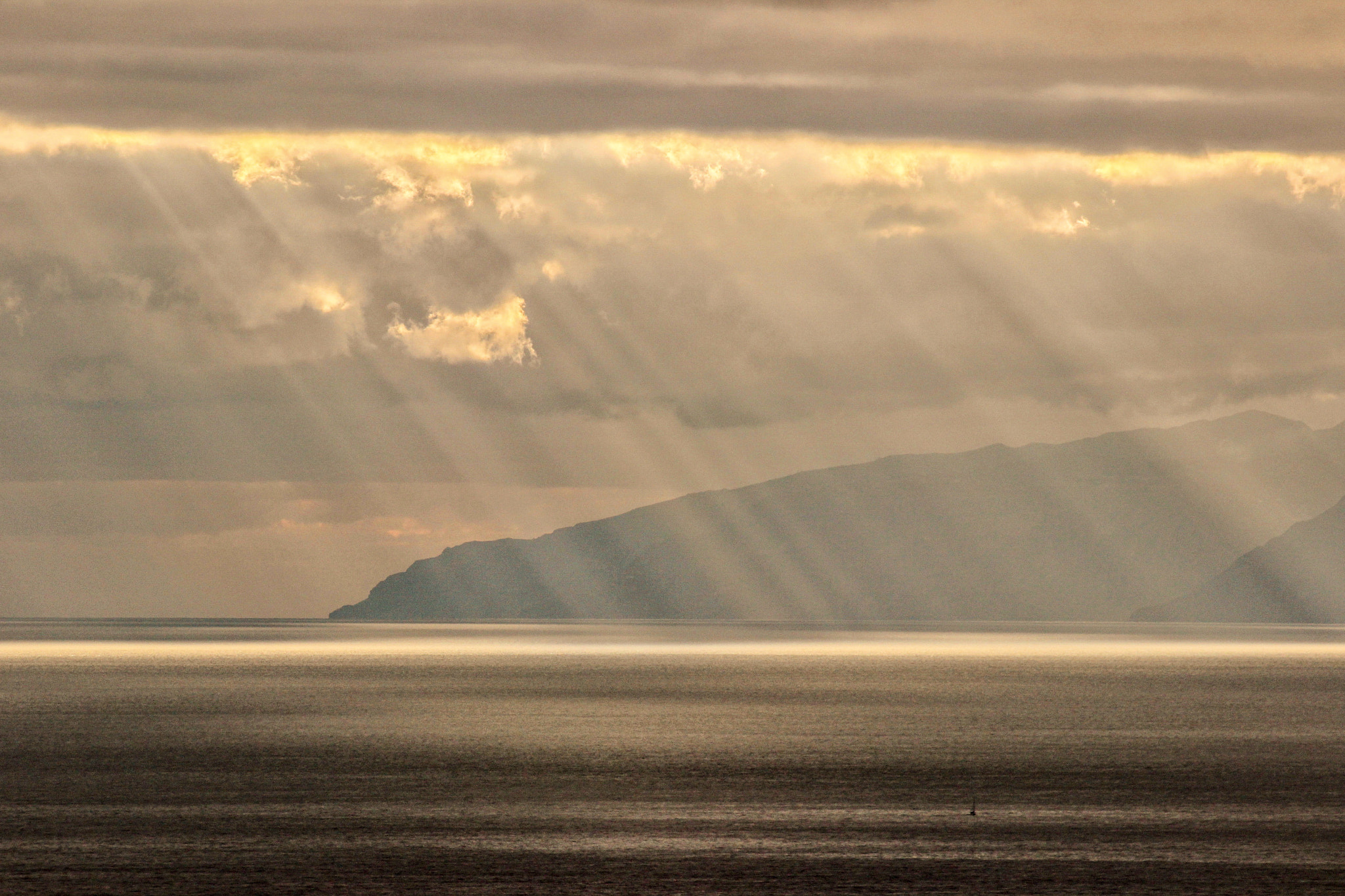 Canon 70-300mm sample photo. La gomera photography