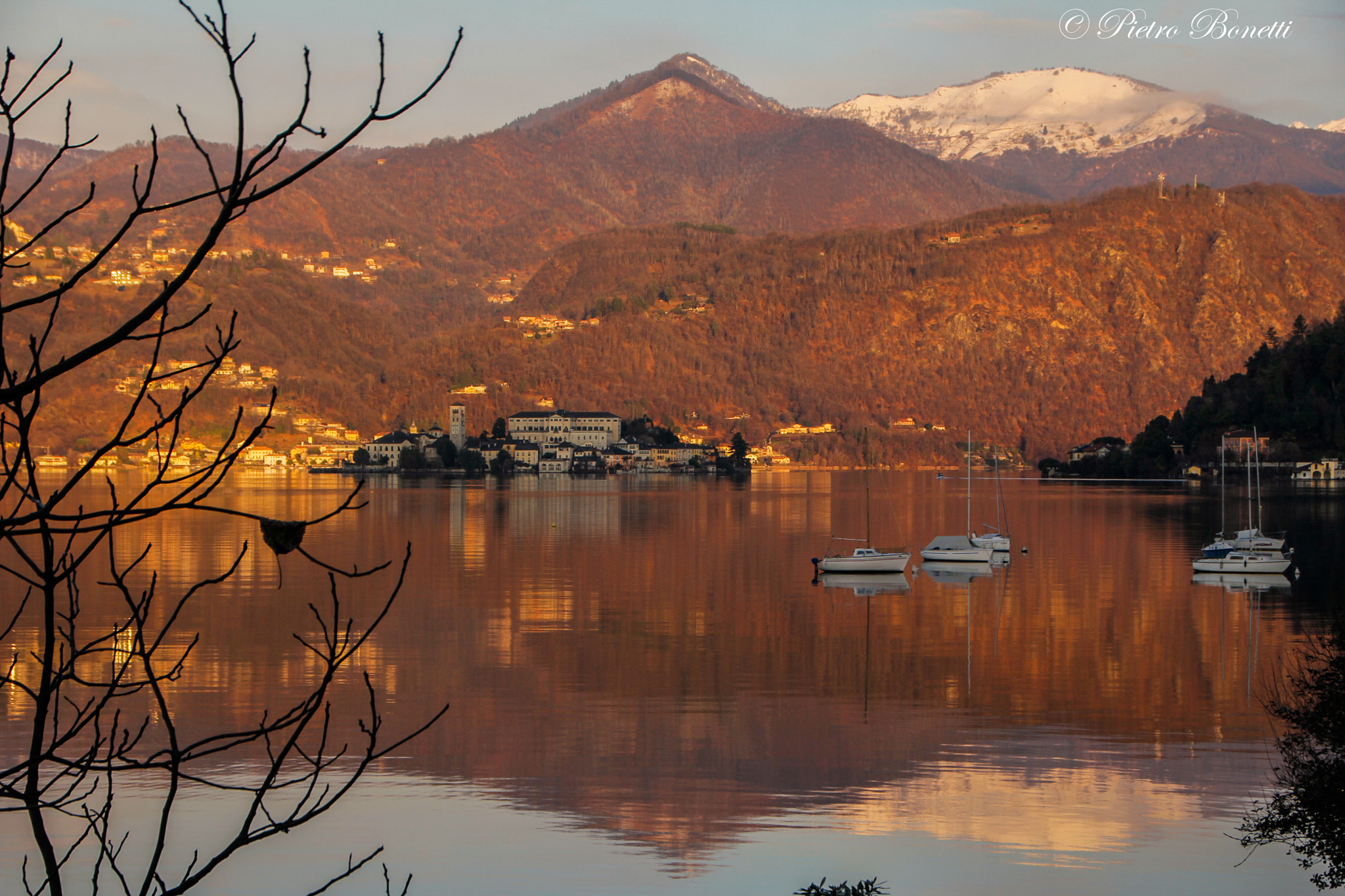 Canon EOS 60D sample photo. Vista sull'isola photography