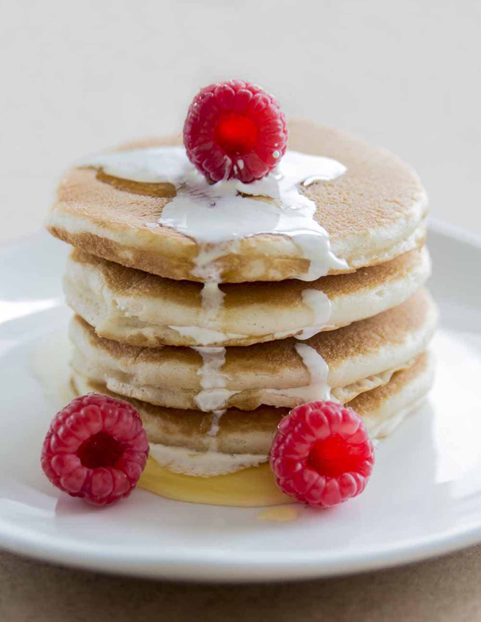 Nikon D610 + AF Zoom-Nikkor 28-105mm f/3.5-4.5D IF sample photo. Raspberries and pancakes. photography