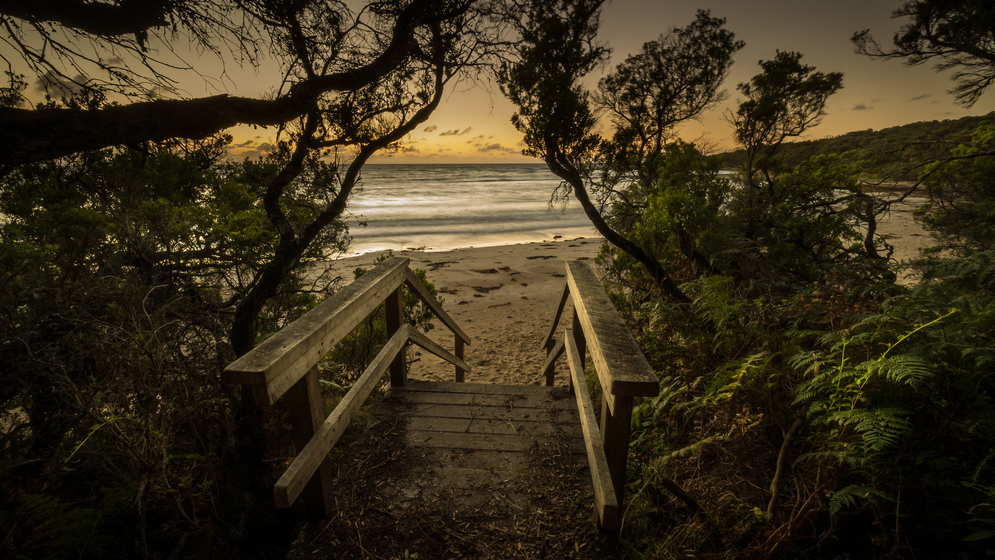 Olympus OM-D E-M1 + Olympus M.Zuiko Digital ED 7-14mm F2.8 PRO sample photo. Sunrise at blanket bay, victoria photography