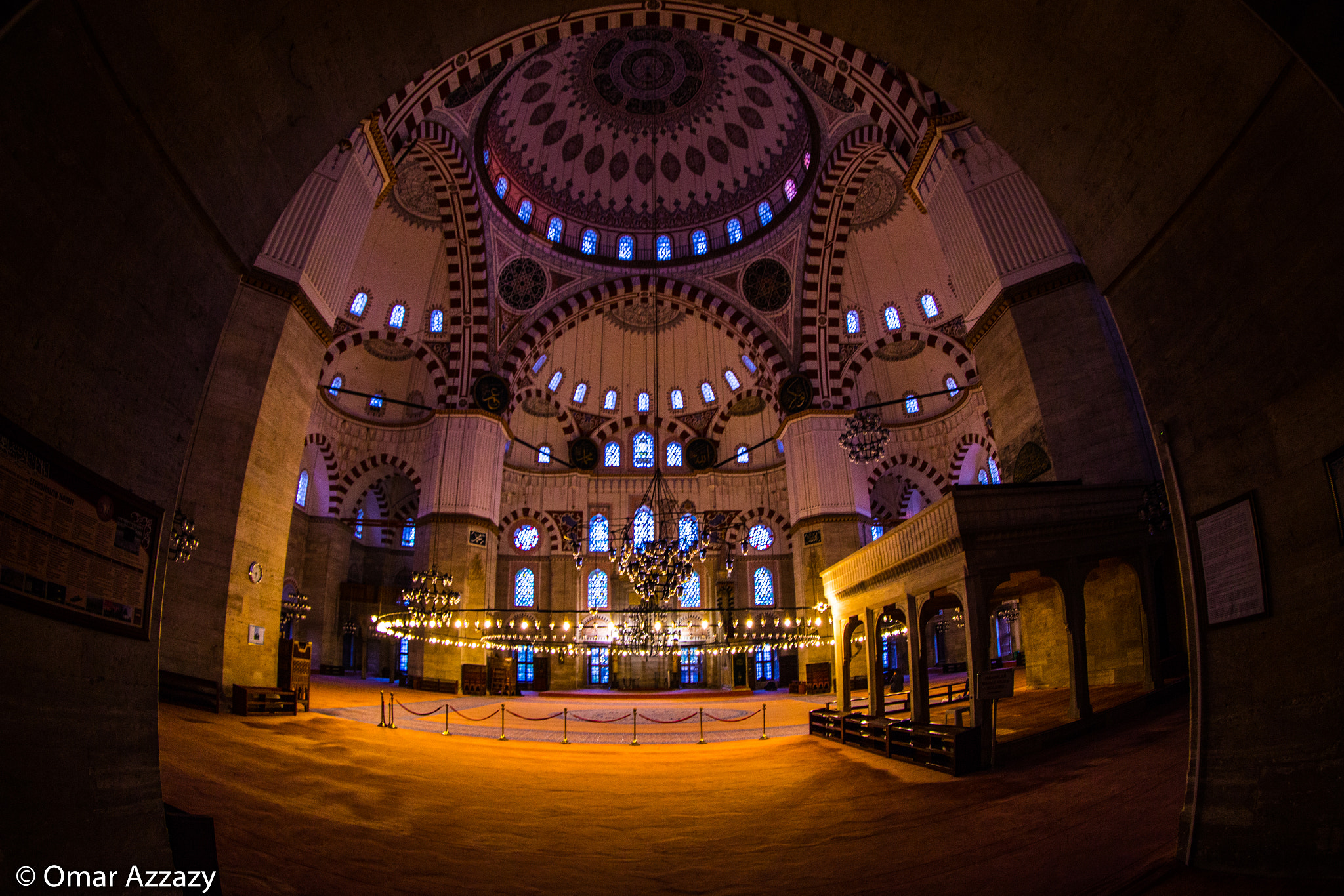 Canon EF 8-15mm F4L Fisheye USM sample photo. Img photography