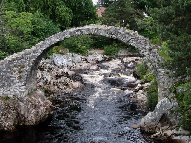 Canon DIGITAL IXUS I sample photo. Bridge - scottish highlands - 2004 photography