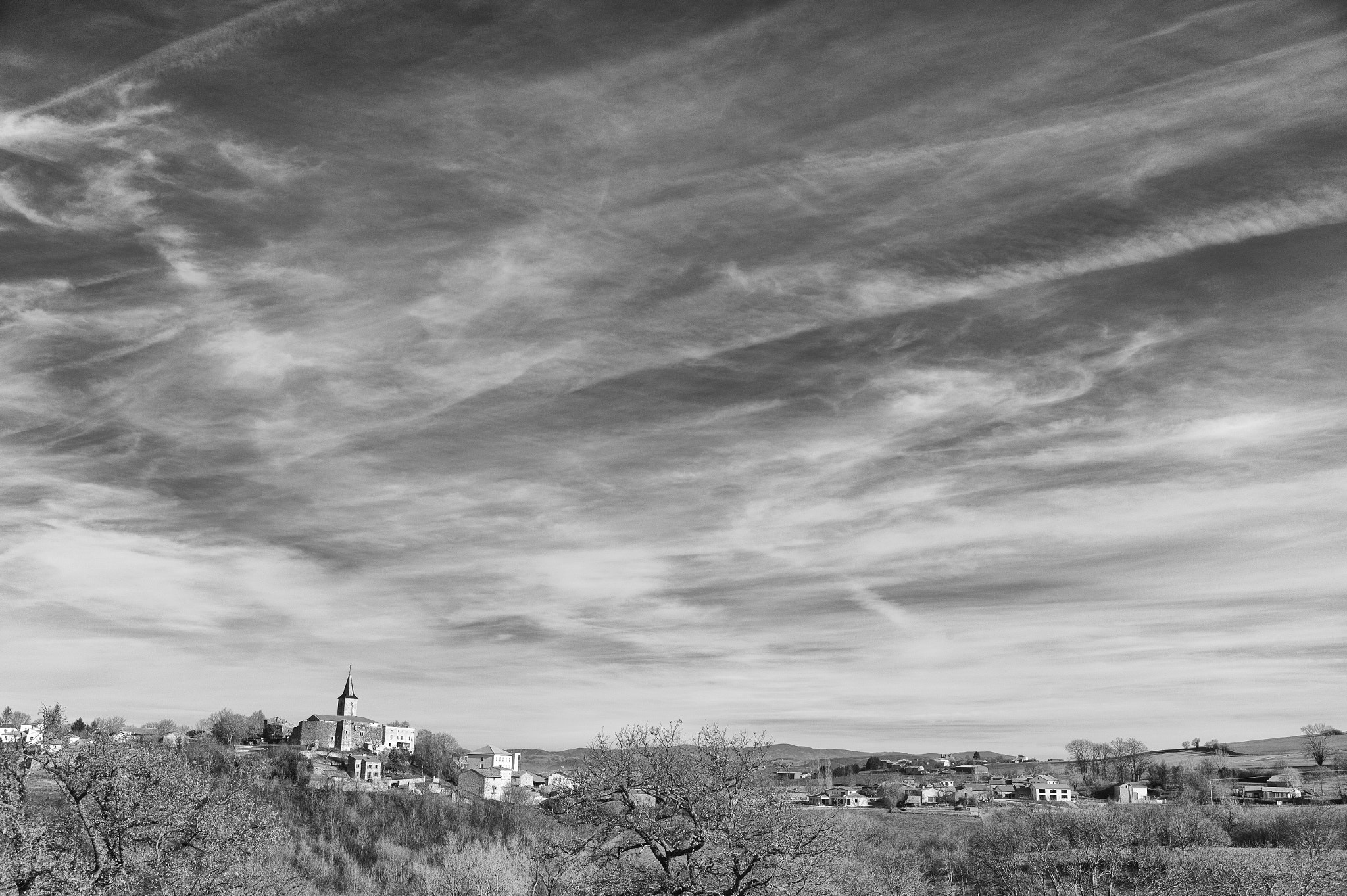 Leica Summilux-M 35mm F1.4 ASPH sample photo. Auvergne autumn sky photography