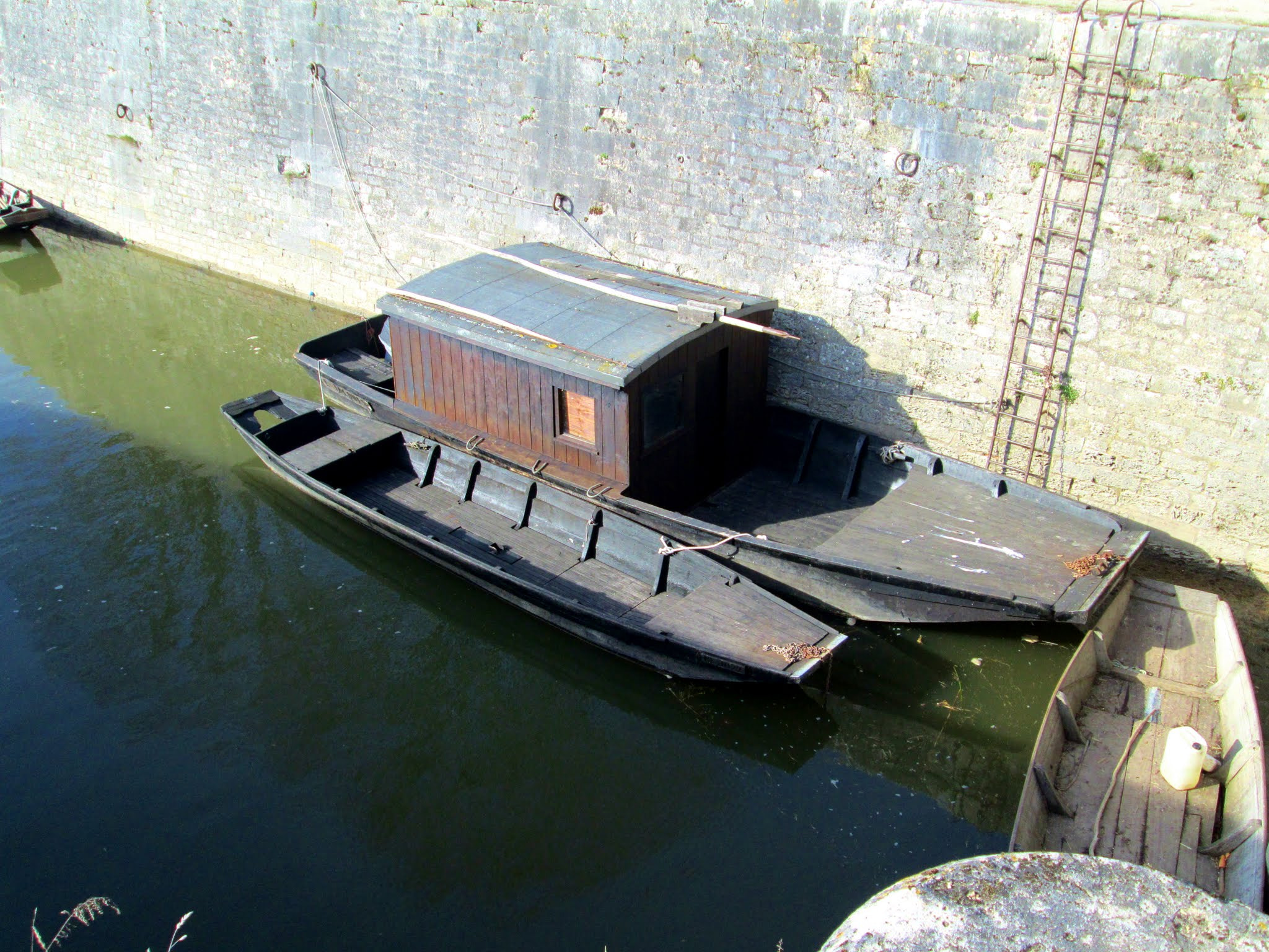 Canon PowerShot A1400 sample photo. Bateaux sur la loire photography