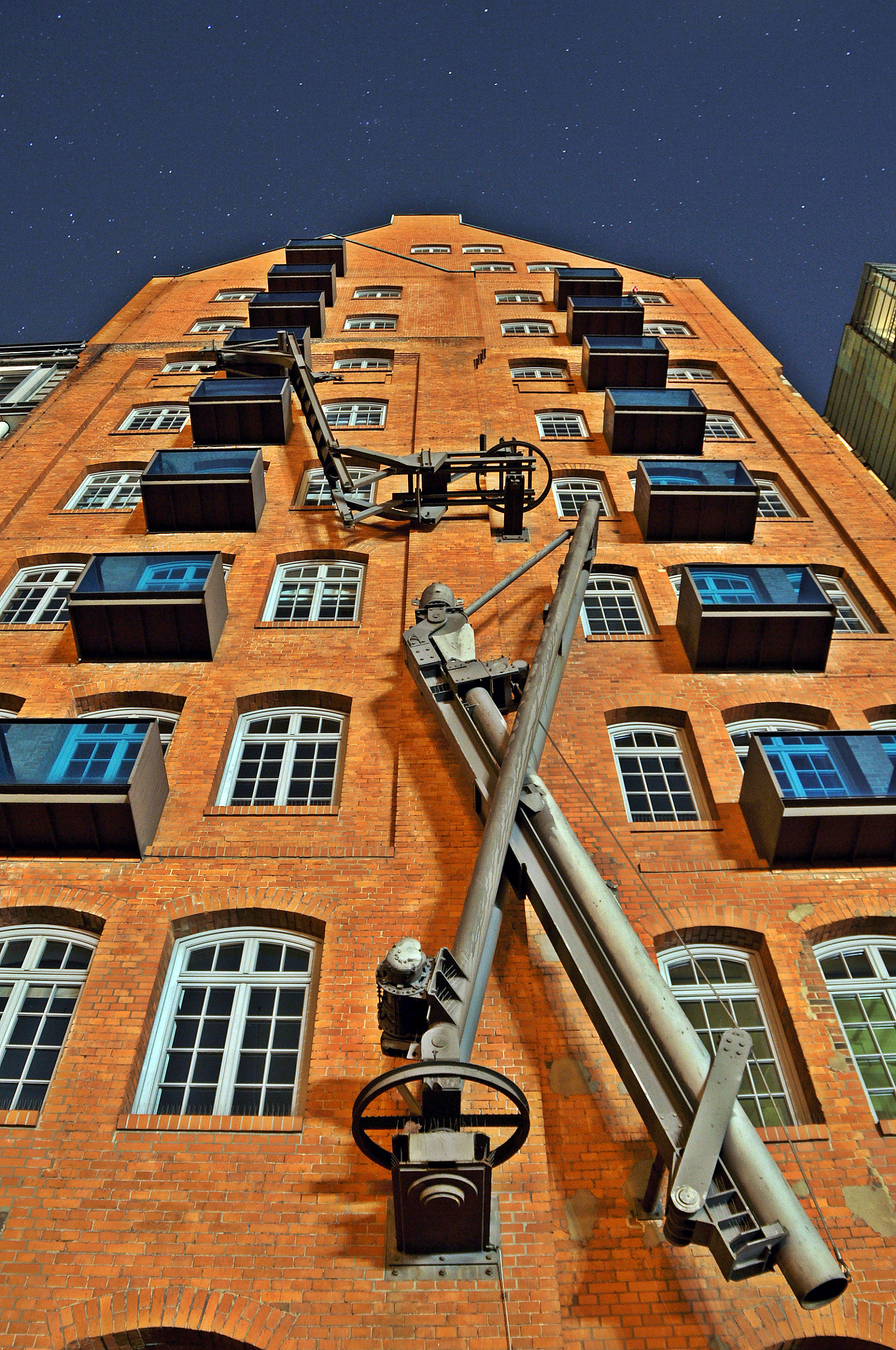 Nikon D5000 sample photo. Hamburg city photography