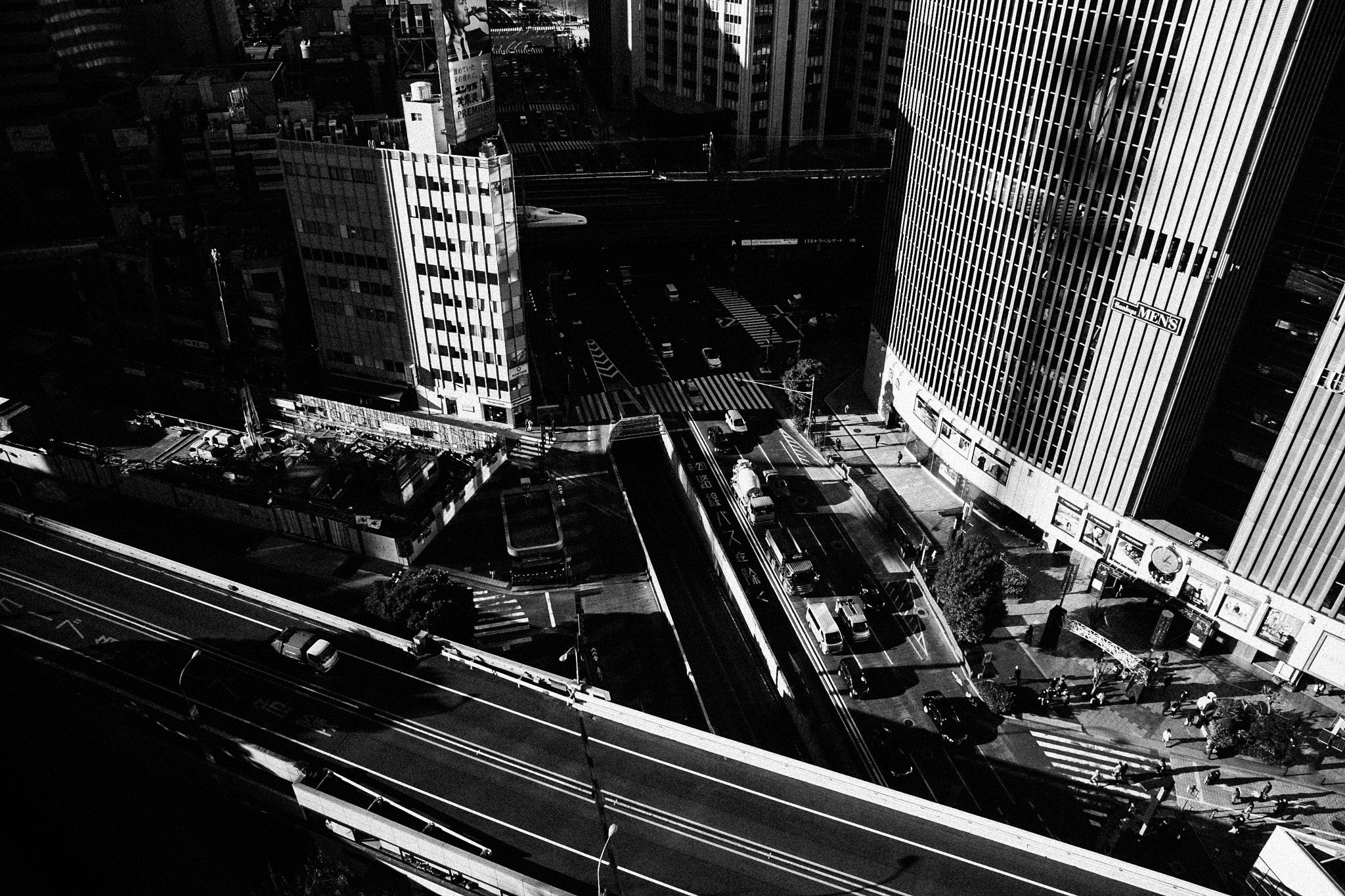 Canon EF 24-70mm F4L IS USM sample photo. Tokyo photography