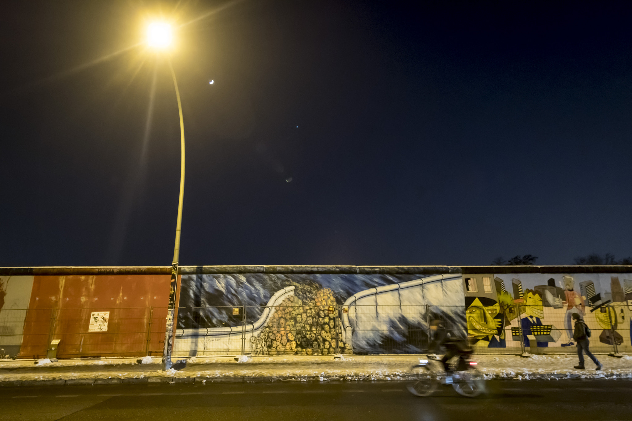 Nikon AF-S Nikkor 14-24mm F2.8G ED sample photo. Remaining segments of the berlin wall photography
