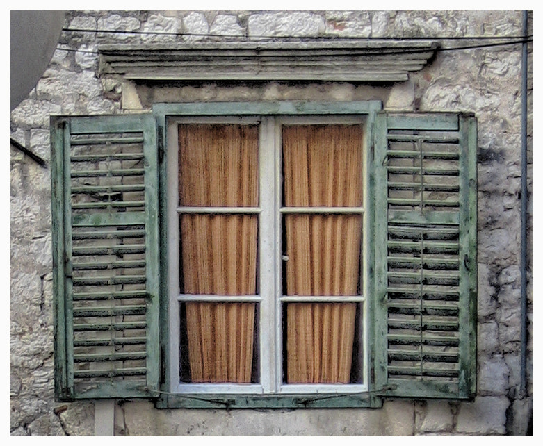 Canon DIGITAL IXUS 40 sample photo. Sibenik - serie windows photography