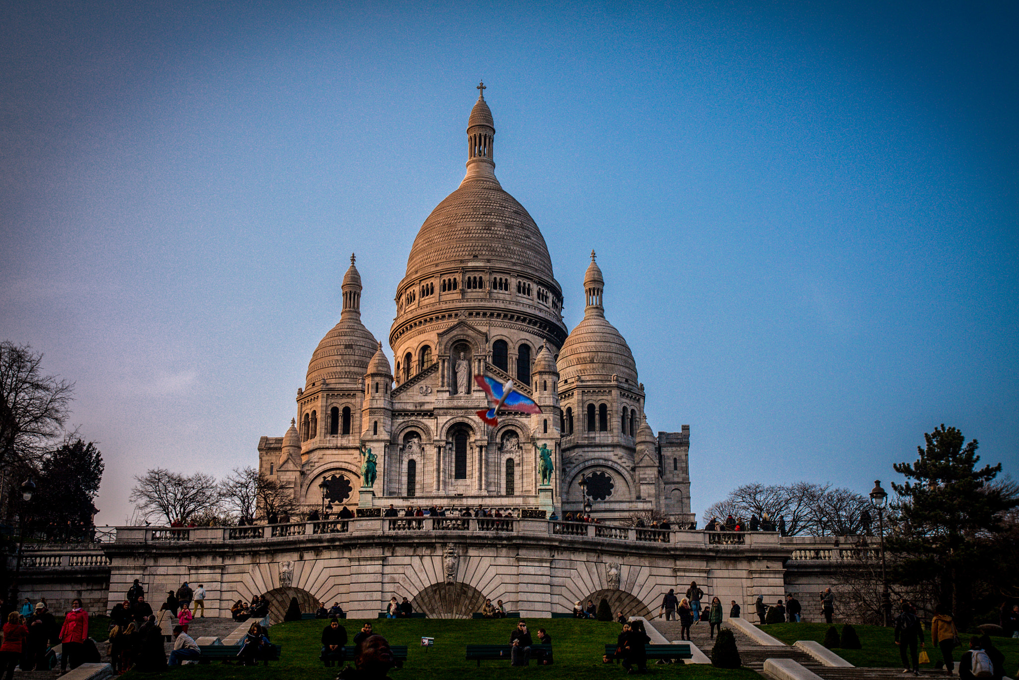 Tamron SP AF 17-50mm F2.8 XR Di II LD Aspherical (IF) sample photo. Sacre coeur photography