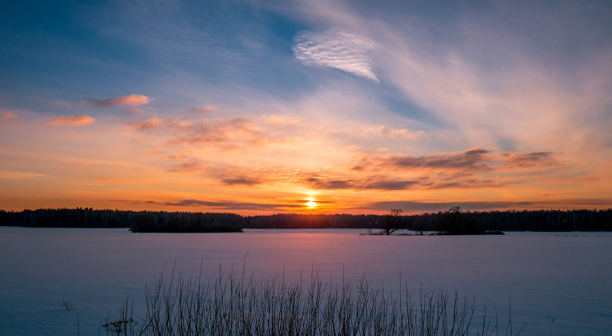 Fujifilm X-A1 + Fujifilm XF 18mm F2 R sample photo. Winter sunset photography