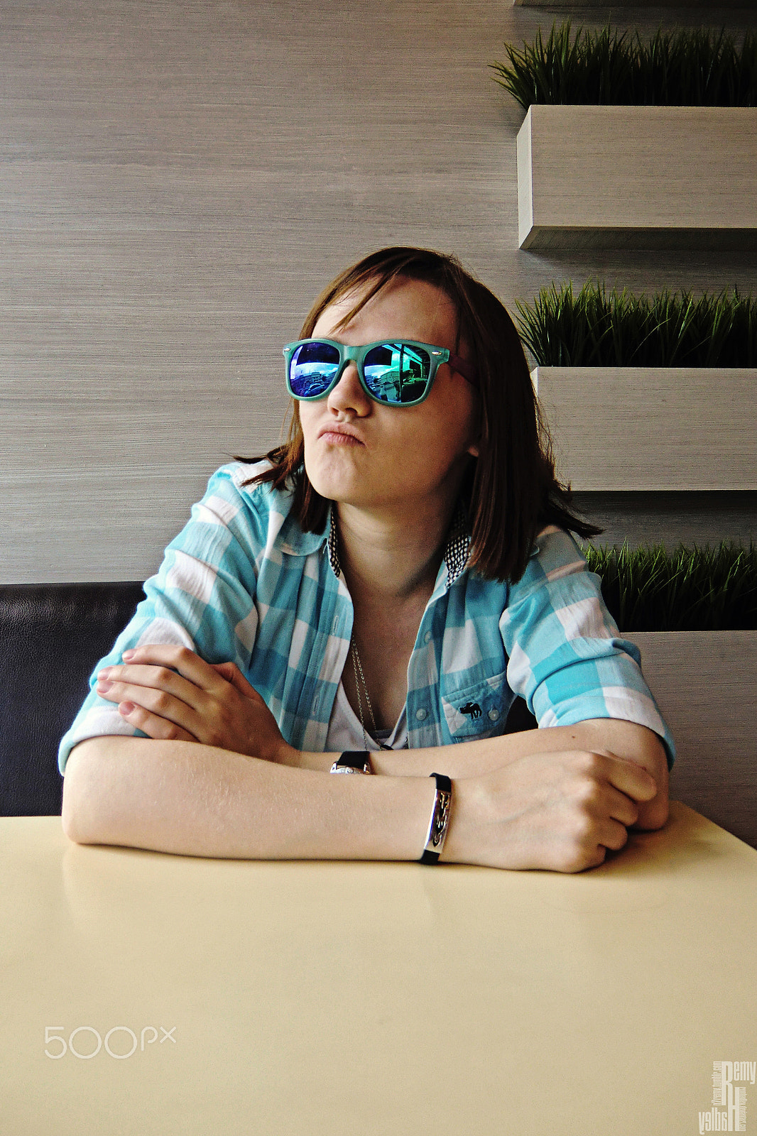 CASIO EX-H15 sample photo. It's me photography