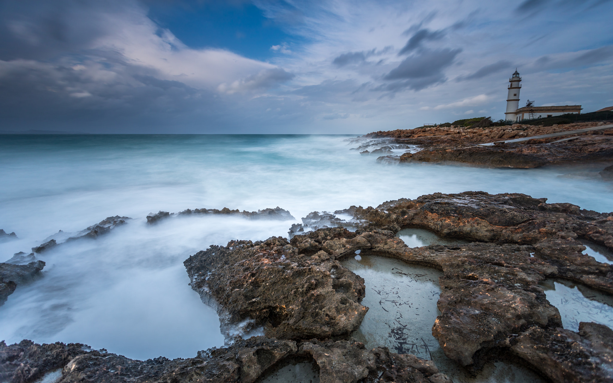 Canon EF 17-40mm F4L USM sample photo. Into the storm photography