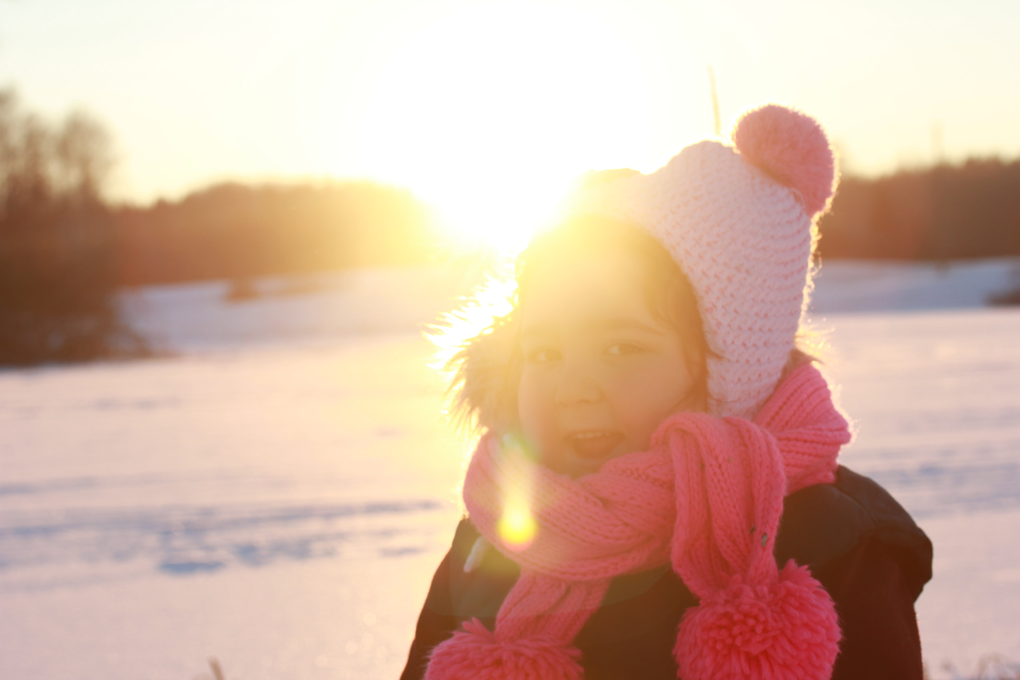 Canon EF-S 60mm F2.8 Macro USM sample photo. Kid photography