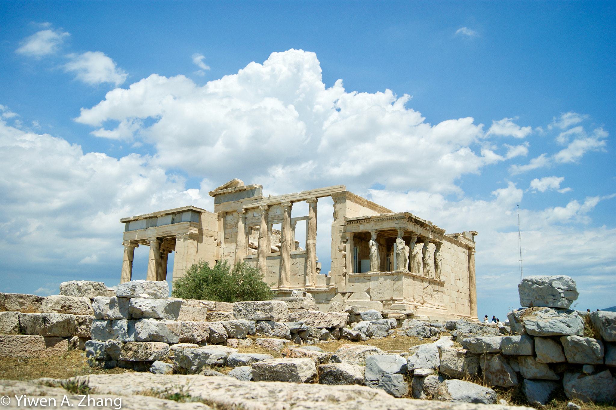 Sony Alpha DSLR-A290 sample photo. The erechtheion photography