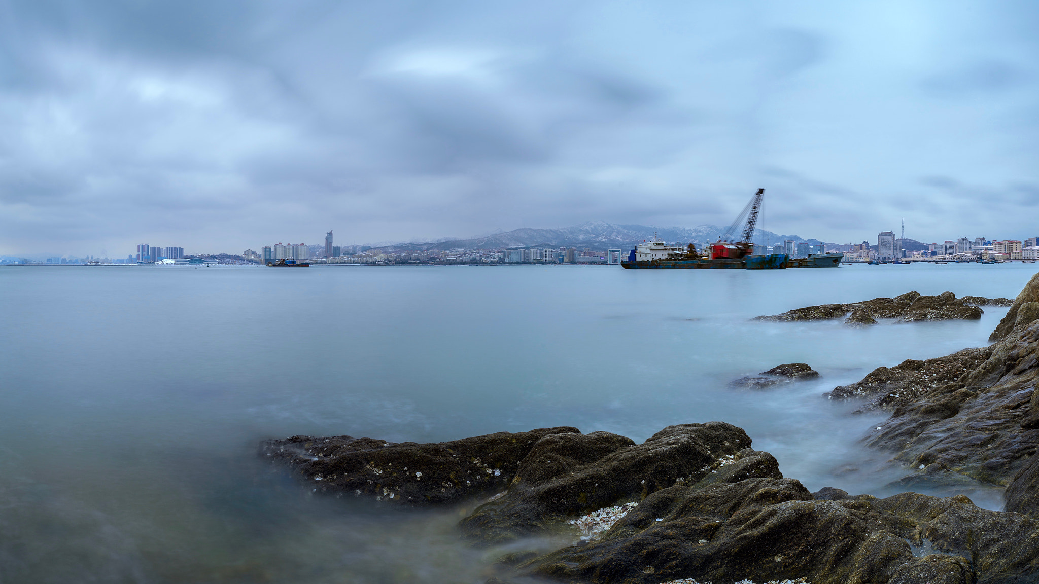 ZEISS Batis 25mm F2 sample photo. Cold winter gone photography