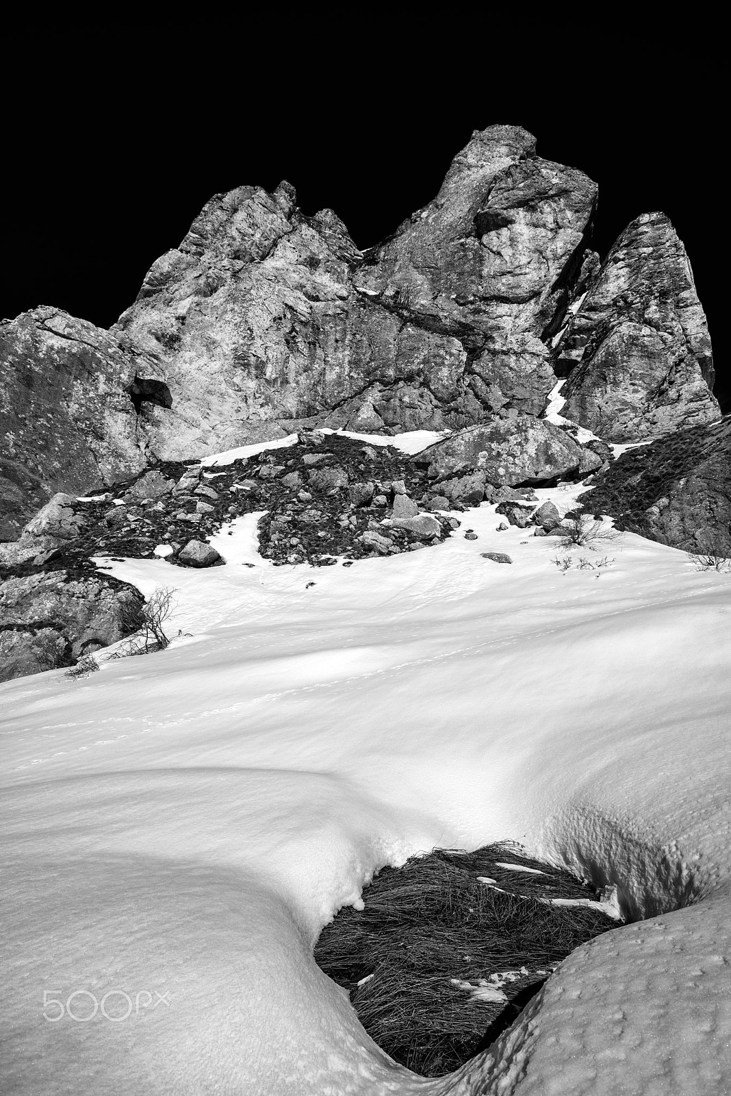Nikon AF-S Nikkor 17-35mm F2.8D ED-IF sample photo. The big rock photography